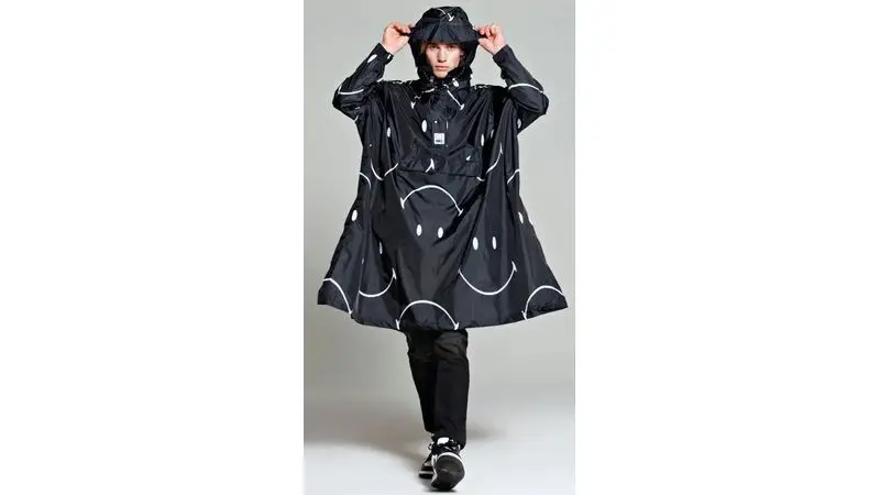 RAINKISS Classic Smile x Smiley - Rain Poncho