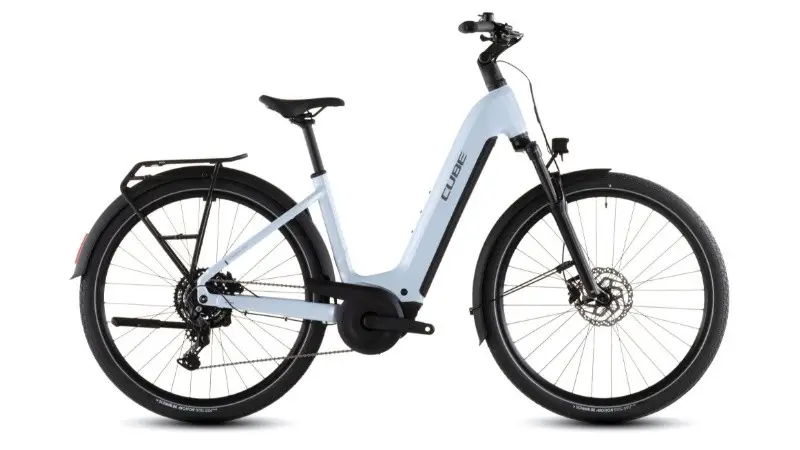 Cube TOURING HYBRID ONE 600