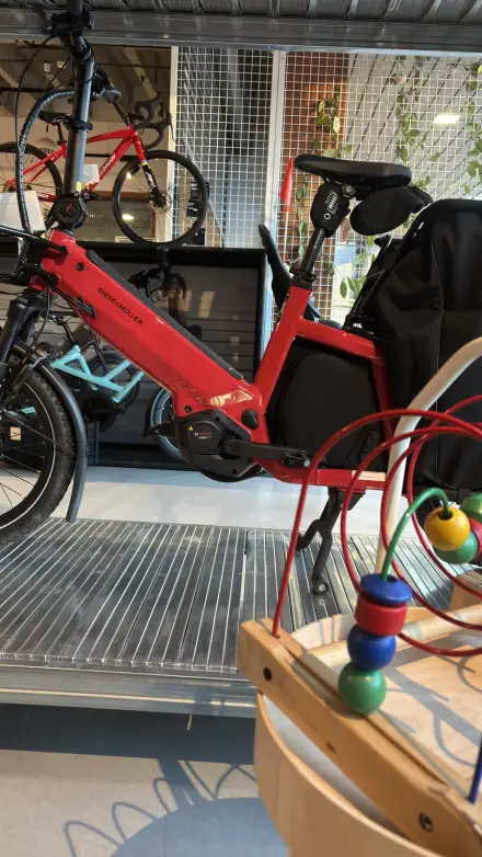 KAMEO Bikes winkel Luik — beeld 4: showroom elektrische fietsen en atelier, Quai de Rome 22