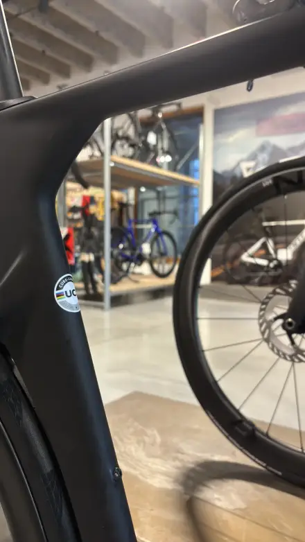 KAMEO Bikes winkel Luik — beeld 11: showroom elektrische fietsen en atelier, Quai de Rome 22