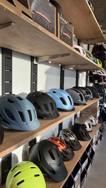 KAMEO Bikes winkel Luik — beeld 16: showroom elektrische fietsen en atelier, Quai de Rome 22