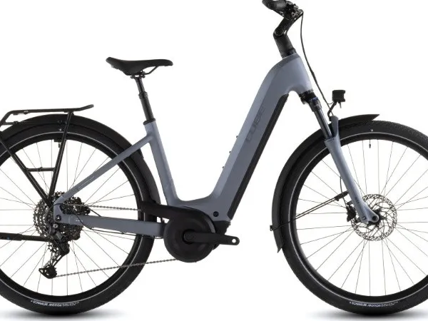 Cube TOURING HYBRID PRO 800