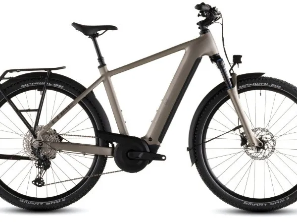 Cube NURIDE HYBRID PRO 800