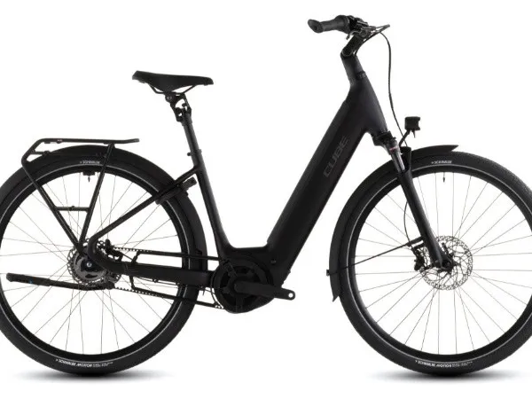 Cube SUPREME RT HYBRID DELUXE EX 600