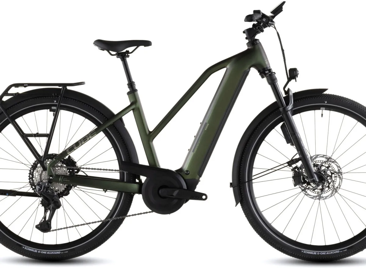 Cube NURIDE HYBRID SLT 800