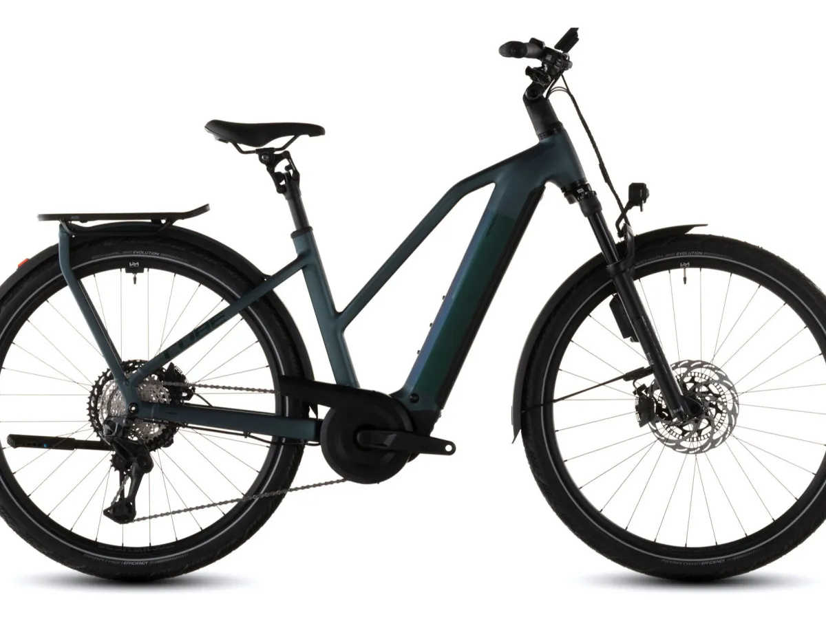Cube KATHMANDU HYBRID SLT 800