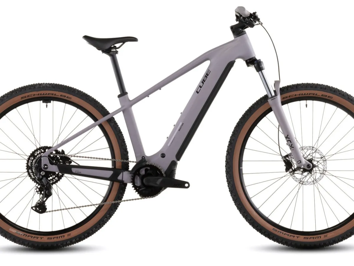Cube REACTION HYBRID PERFORMANCE 600