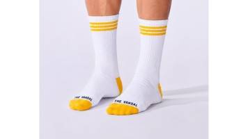 The Vandal Chaussettes de sport à rayures jaunes