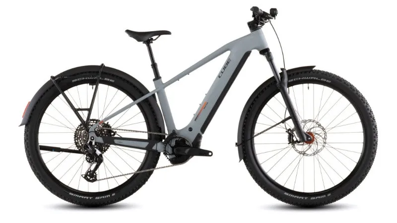 Cube REACTION HYBRID RACE 800 FE