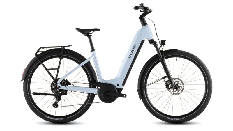 Cube TOURING HYBRID ONE 600